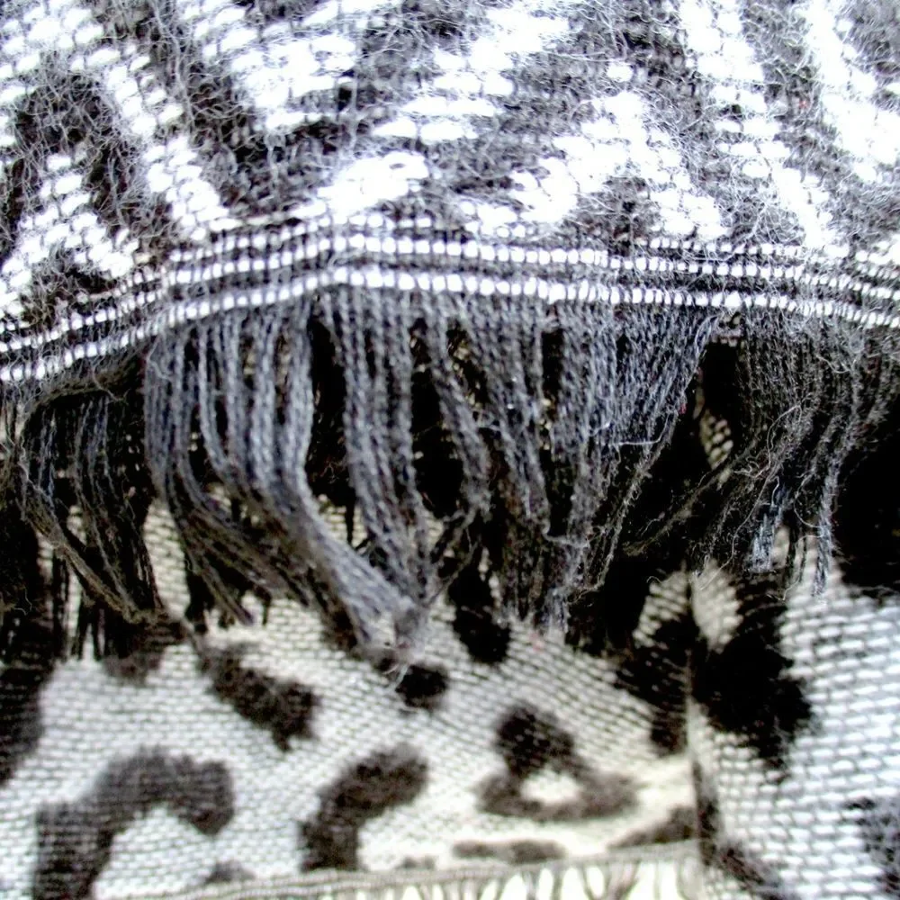 Lulla Collection by Bindya Reversible Scarf - Picture 5 of 7